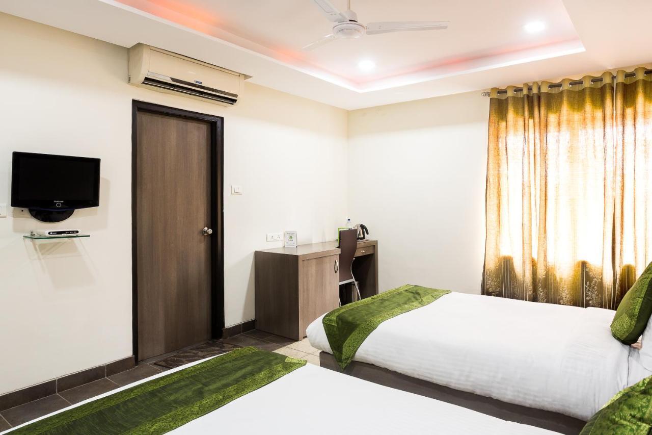 Treebo Fort Club Hyderabad Exterior foto